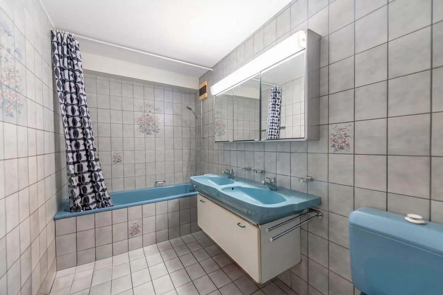Vivre avec panorama sur les montagnes - Appartement de 4,5 pièces avec terrasse unique - Photo 7 sur 11