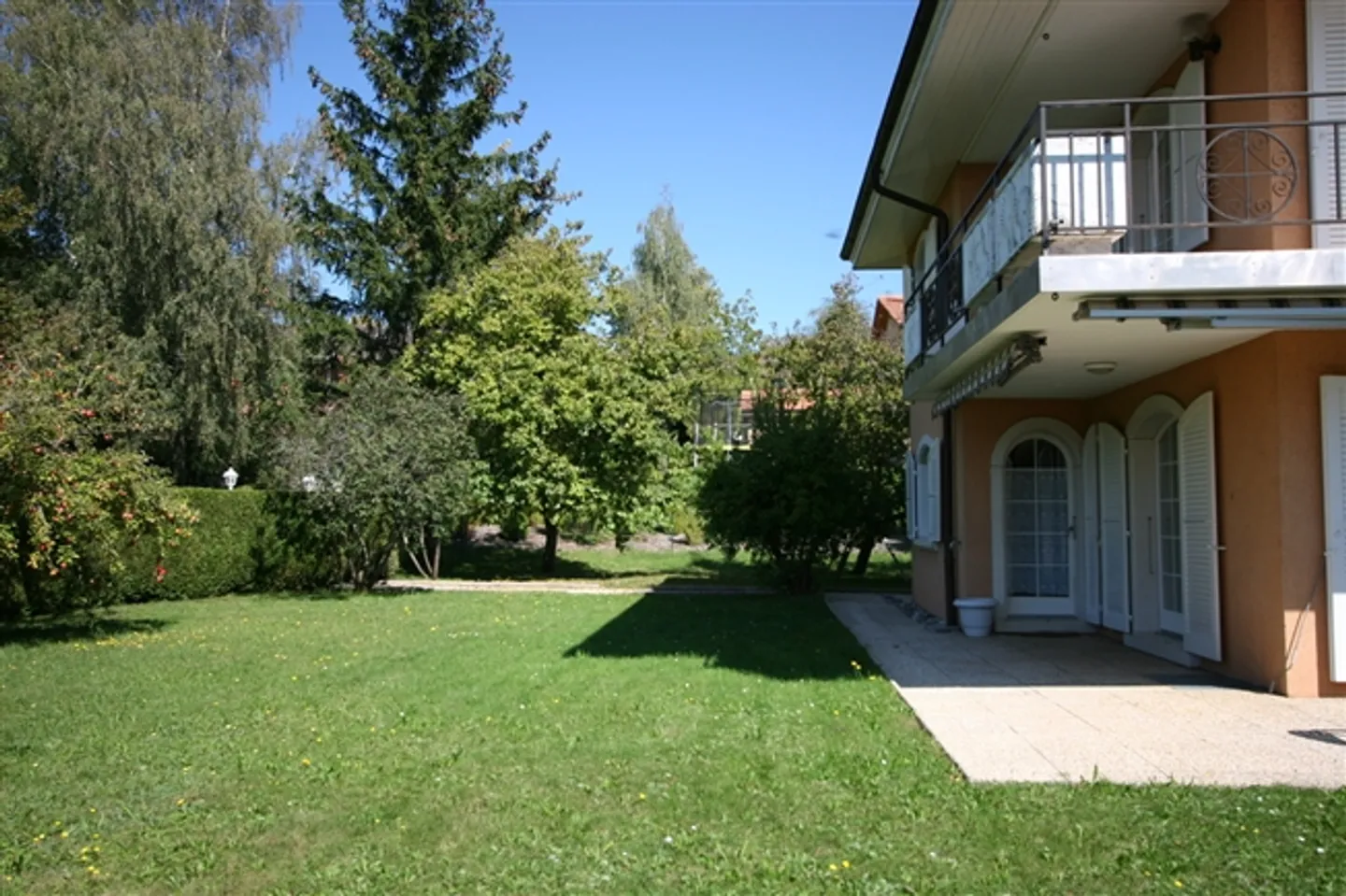 Magnifique appartement de 7 pièces avec jardin - Photo 1 sur 18