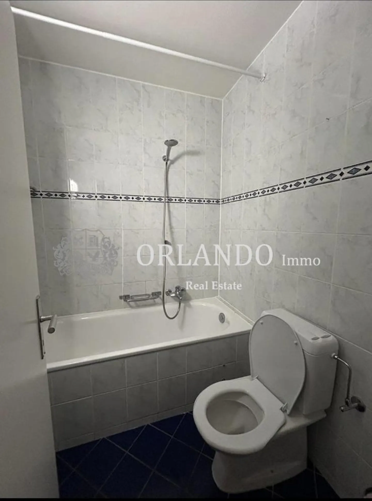 Charming Apartment in Eaux-Vives - Photo 6 of 6