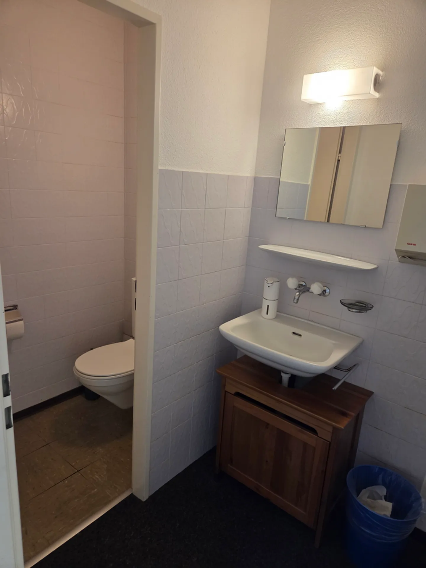 In affitto - Spazio commerciale nel centro di Friburgo - Foto 4 di 5