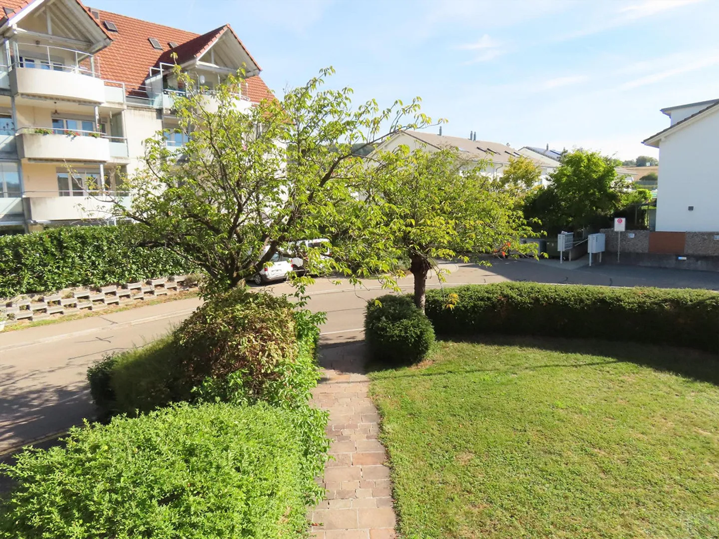 Appartement 3.5 pièces fraîchement rénové d'environ 95 m² avec deux balcons - Photo 10 sur 14