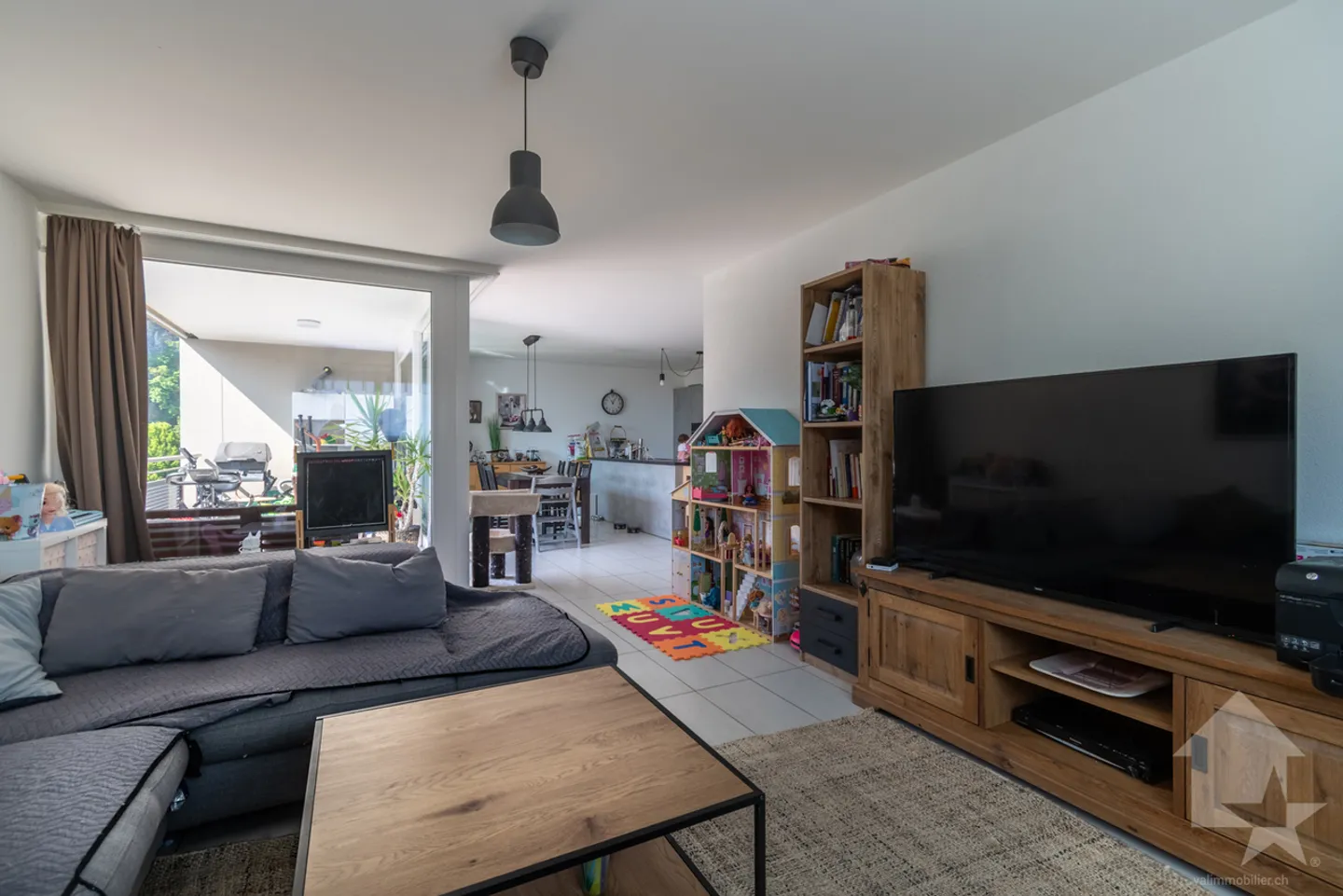 Luminoso appartamento 4.5 a Collombey - Foto 1 di 14