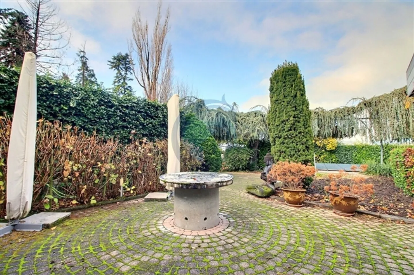 PROPRIÉTÉ MAGNIFIQUE ET MODERNE AVEC 12 CHAMBRES À CHERNEX - Photo 1 sur 20