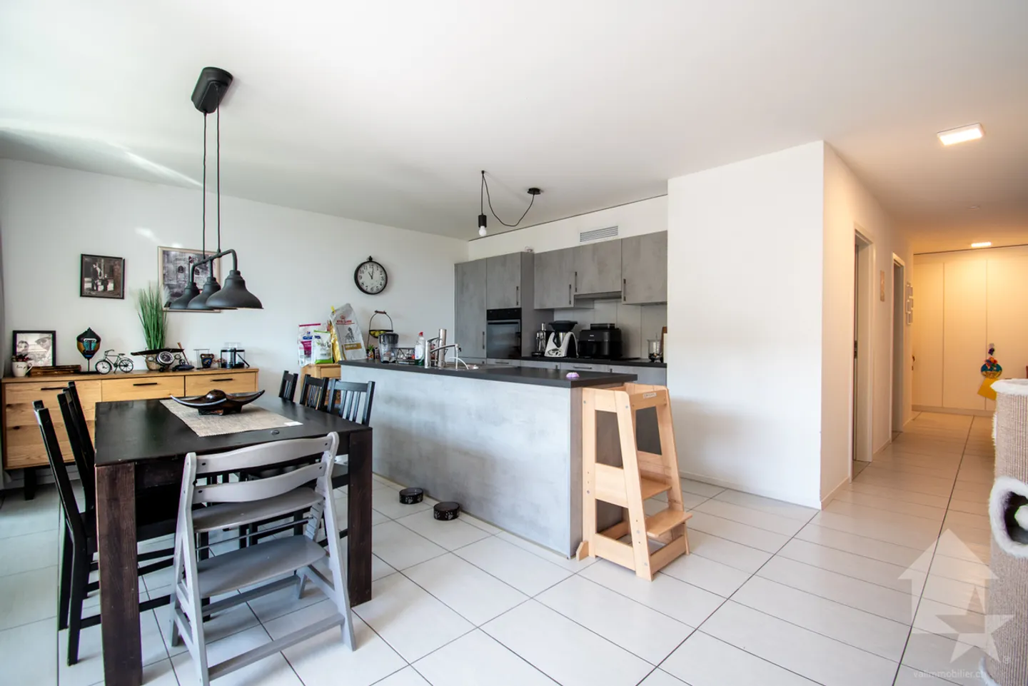 Luminoso appartamento 4.5 a Collombey - Foto 5 di 14