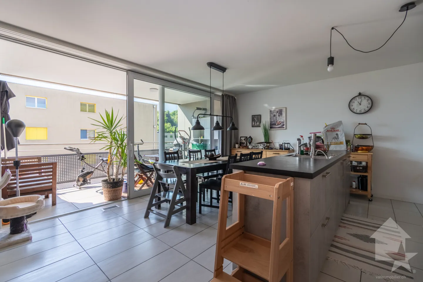 Luminoso appartamento 4.5 a Collombey - Foto 7 di 14