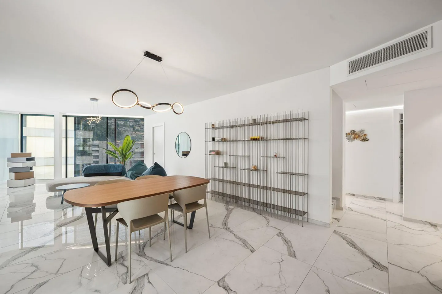 Modern Penthouse with Rooftop Terrace - Photo 2 of 10
