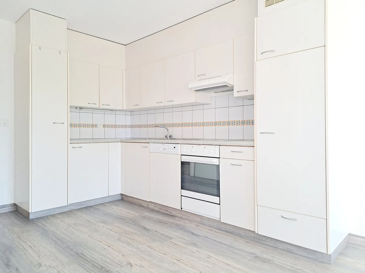 Apartment for rent - Photo 1 of 8