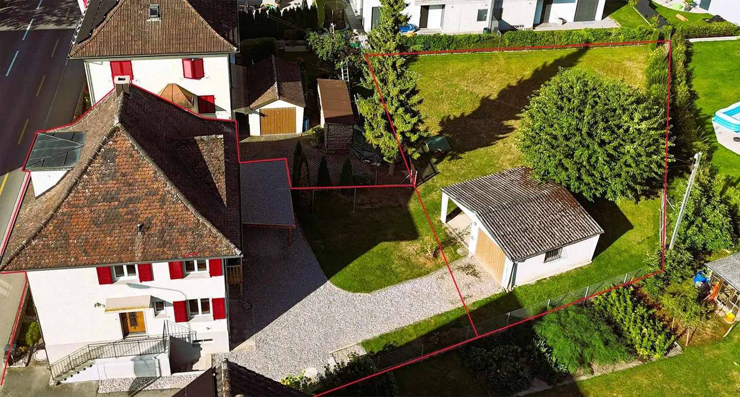 with adjoining residential building plot for your new building project - Photo 1 of 10
