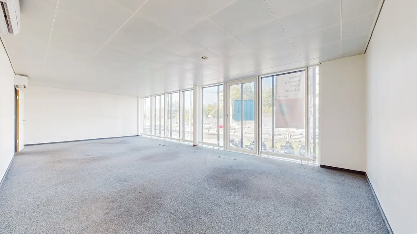 Ufficio moderno sul Lago di Ginevra - Foto 8 di 12