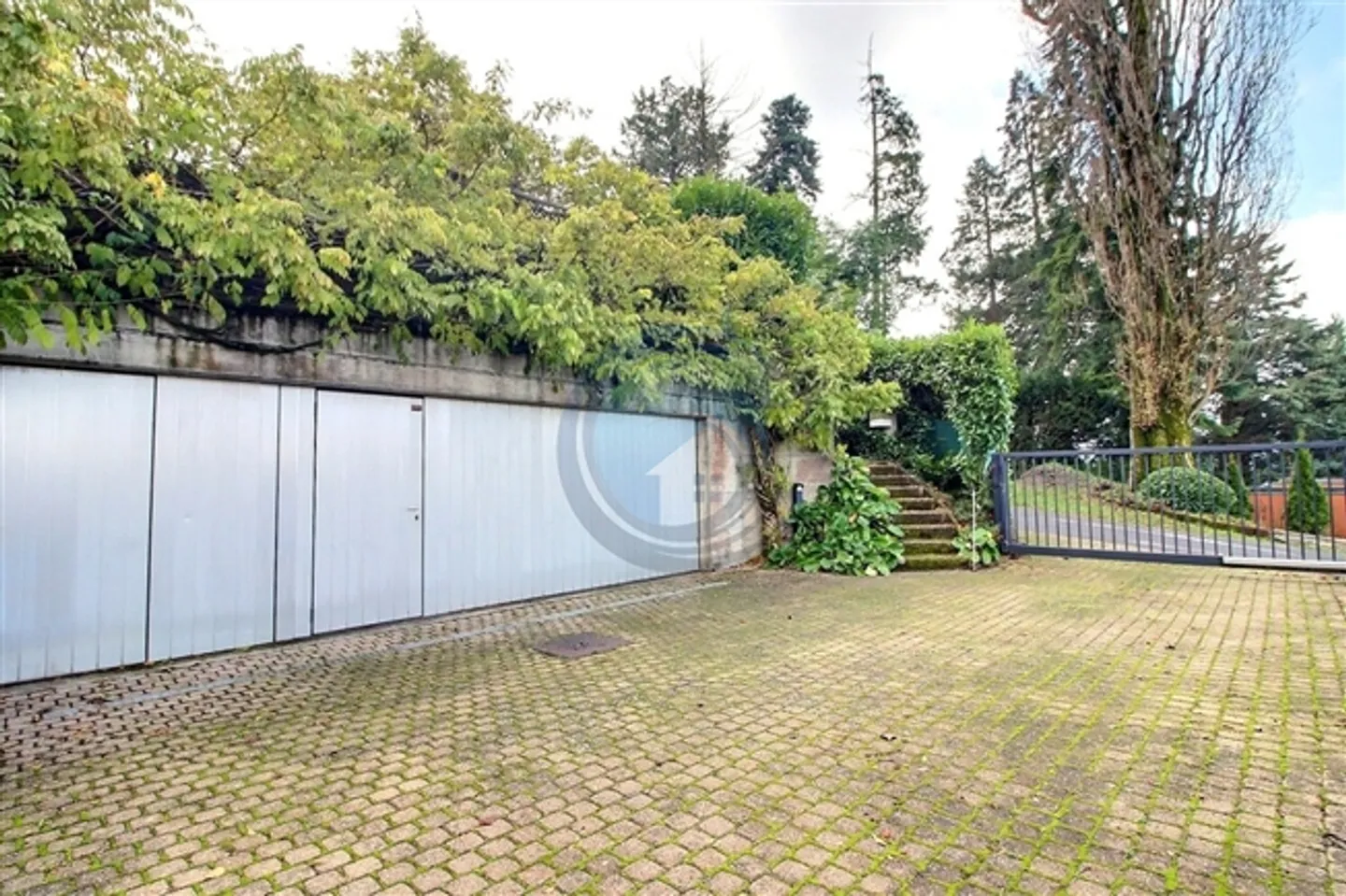 PROPRIÉTÉ MAGNIFIQUE ET MODERNE AVEC 12 CHAMBRES À CHERNEX - Photo 9 sur 20