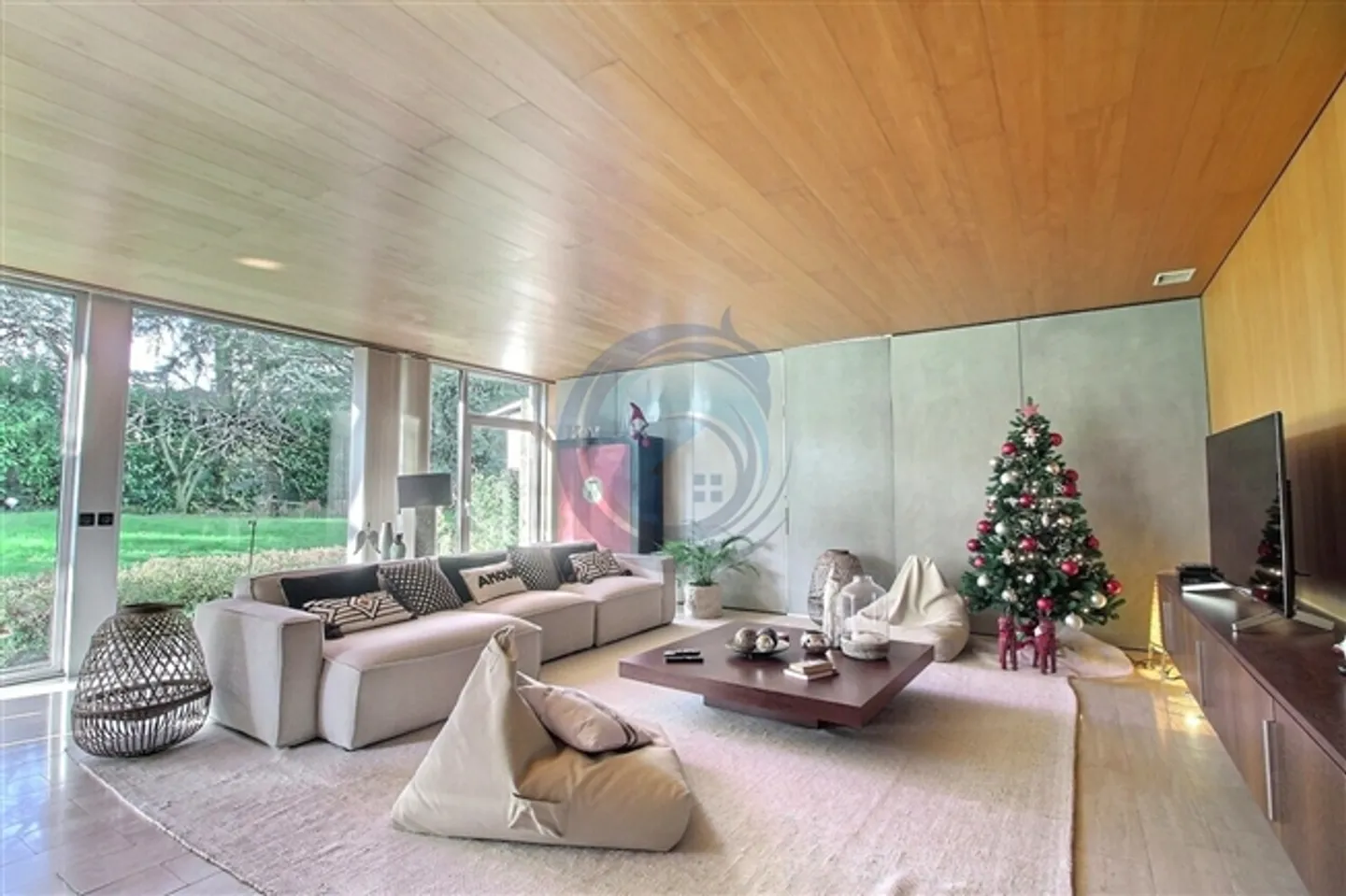 PROPRIÉTÉ MAGNIFIQUE ET MODERNE AVEC 12 CHAMBRES À CHERNEX - Photo 10 sur 20