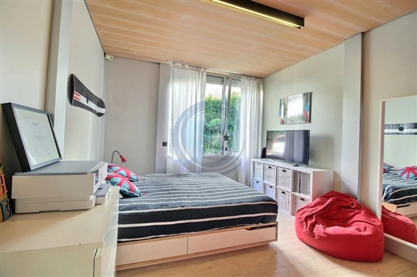 PROPRIÉTÉ MAGNIFIQUE ET MODERNE AVEC 12 CHAMBRES À CHERNEX - Photo 16 sur 20