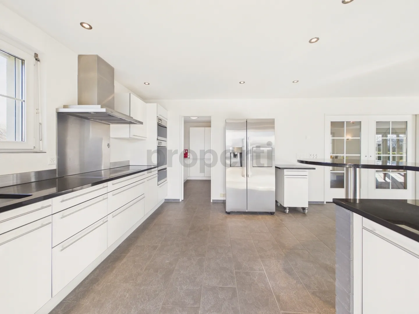 Maison individuelle lumineuse de 4,5 pièces avec jardin, Seltisberg - Photo 8 sur 13