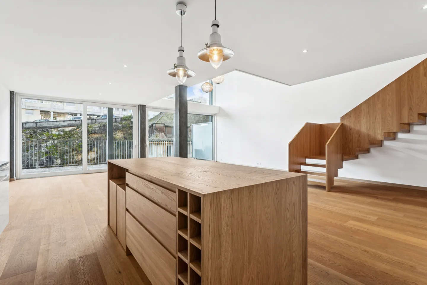 Live the modernity, breathe the space - Photo 4 of 6