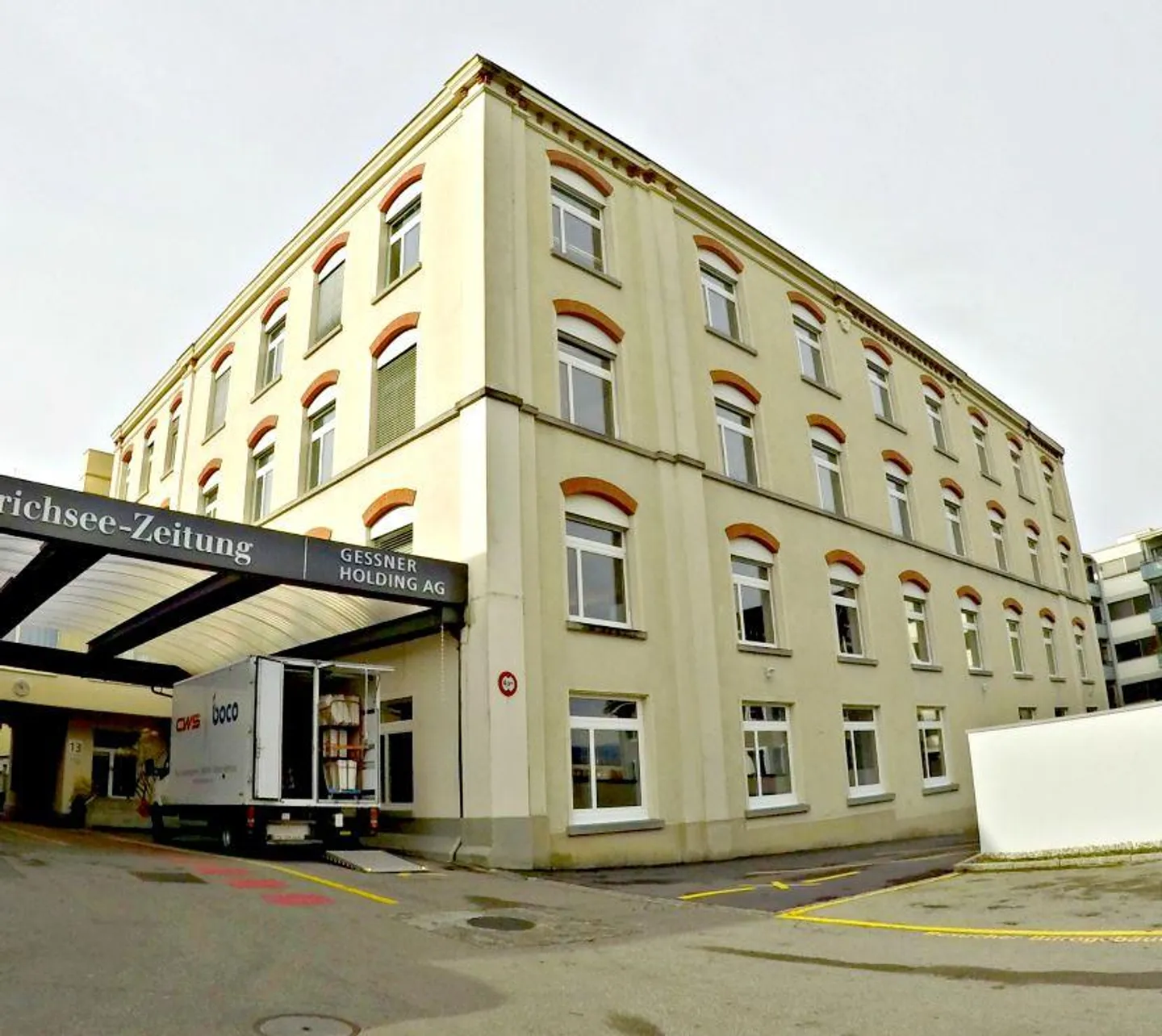 Attraktiver Büroraum im Verwaltungsgebäude - Foto 1 von 3