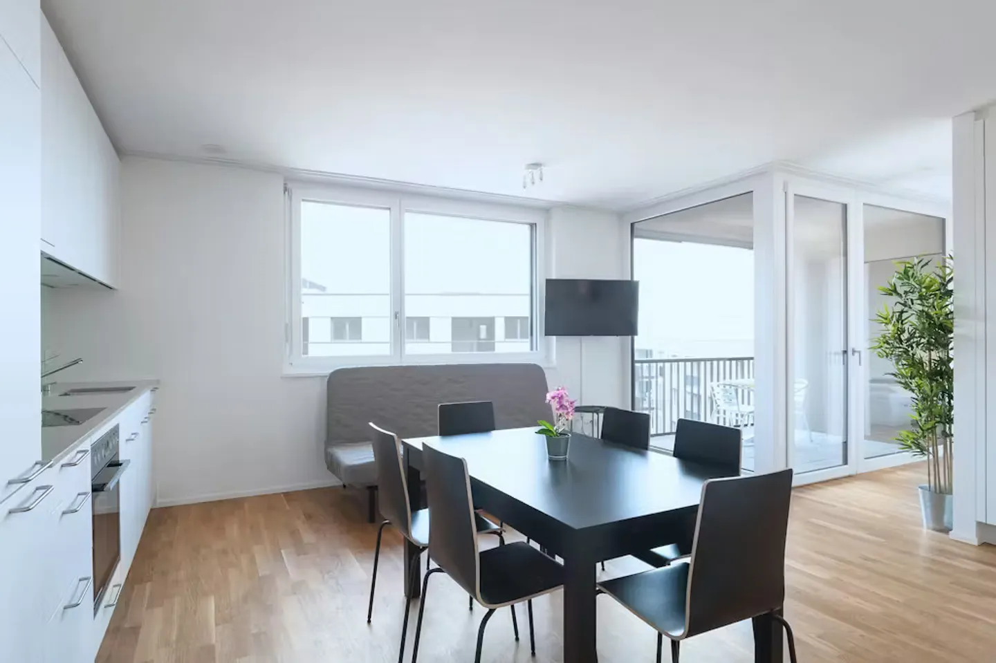 Apartment for rent - Photo 9 of 10