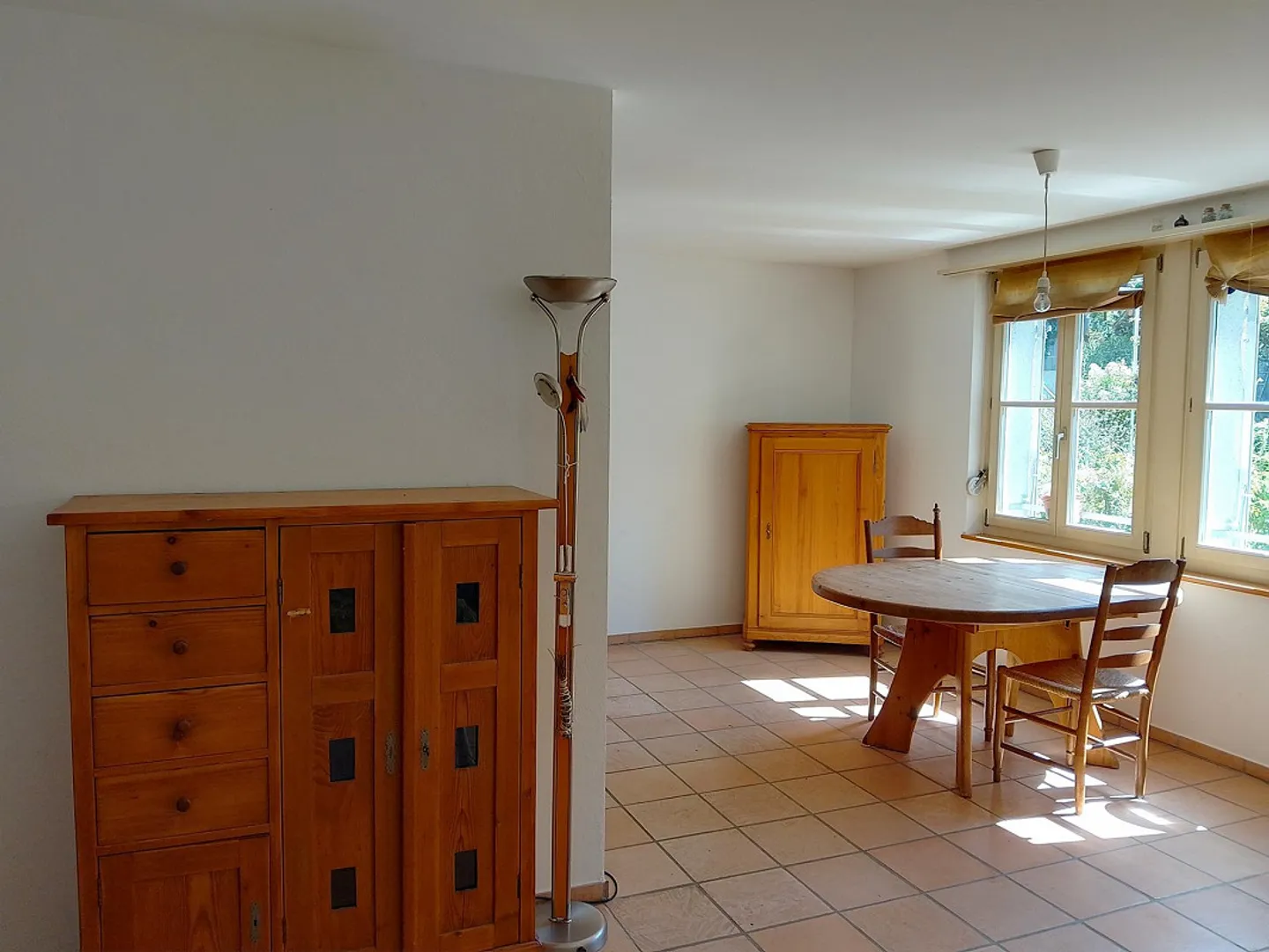 Heimelige 3.5-Zi-Wohnung mit grosser Terrasse sucht Mieter! - Foto 3 von 12