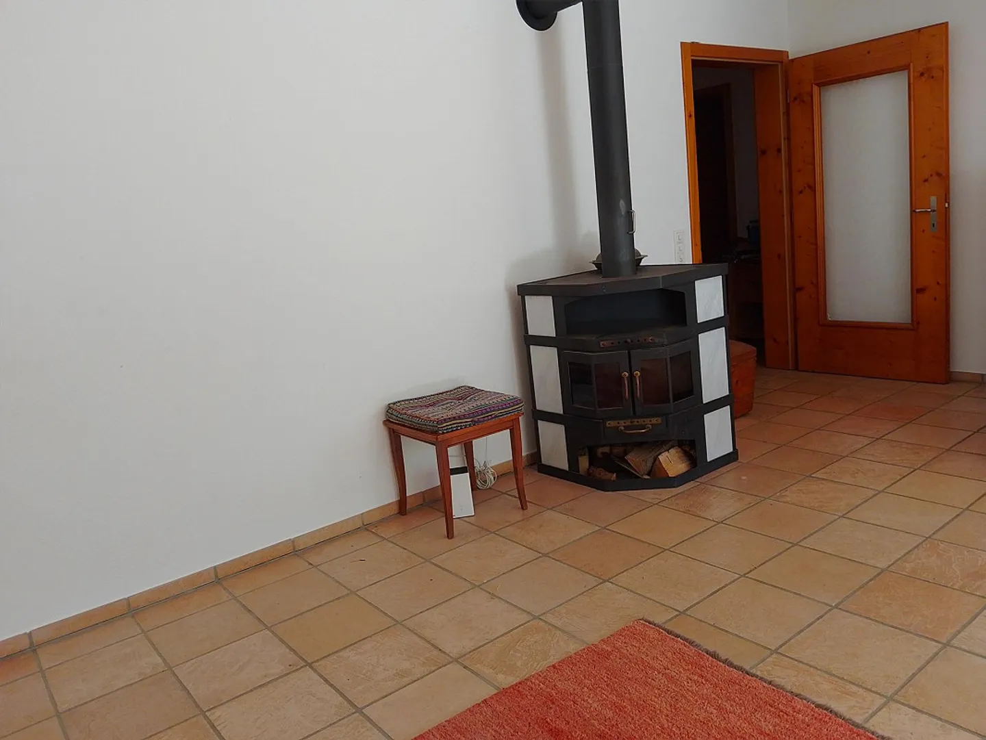 Heimelige 3.5-Zi-Wohnung mit grosser Terrasse sucht Mieter! - Foto 5 von 12