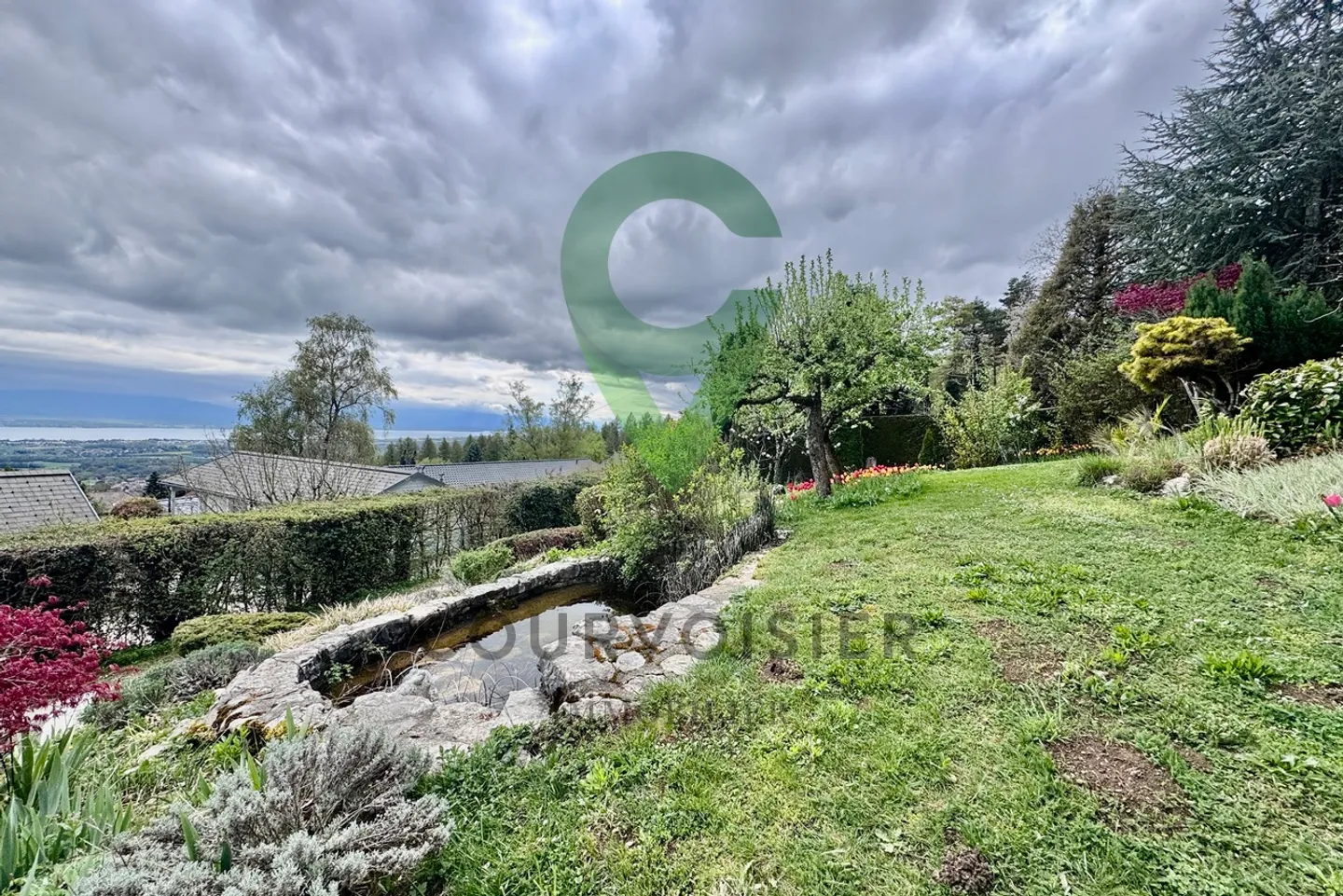 Zeitgenössische Villa mit Seeblick - Foto 23 von 26