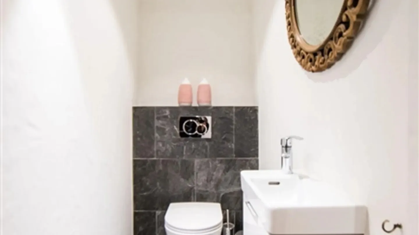 Wohnung mit großem Doppelzimmer mit eigenem Bad! - Foto 2 von 15