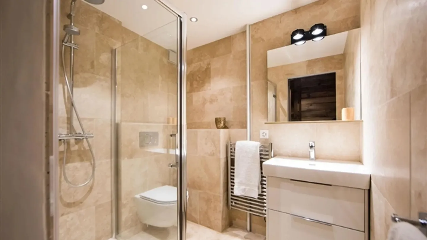 Wohnung mit großem Doppelzimmer mit eigenem Bad! - Foto 8 von 15