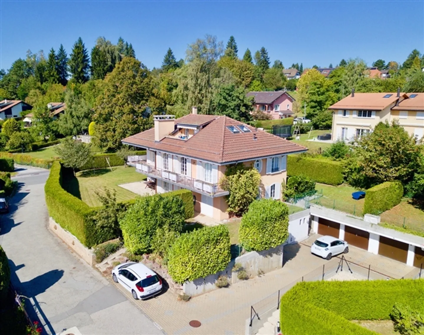 Magnifique appartement de 7 pièces avec jardin - Photo 3 sur 18