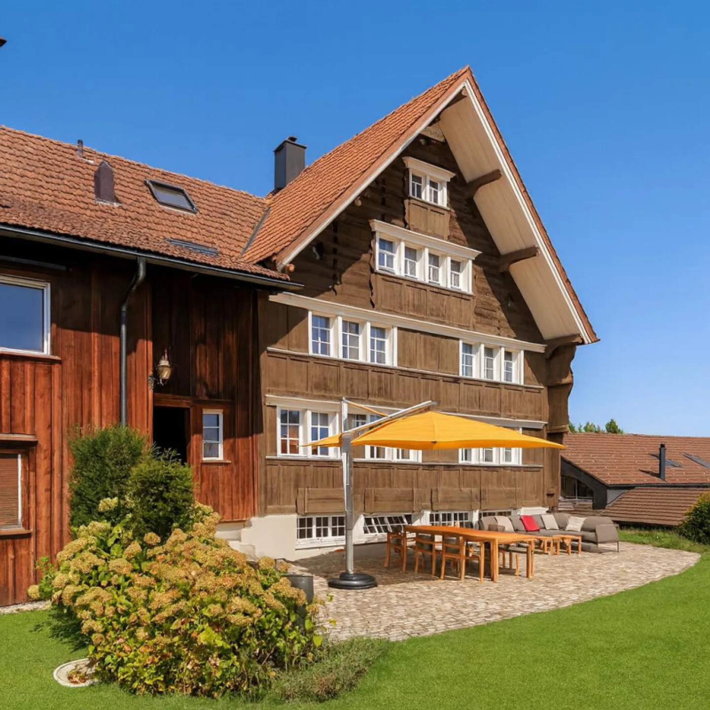 Casa unifamiliare di 6,5 locali in una posizione da sogno - Foto 1 di 23