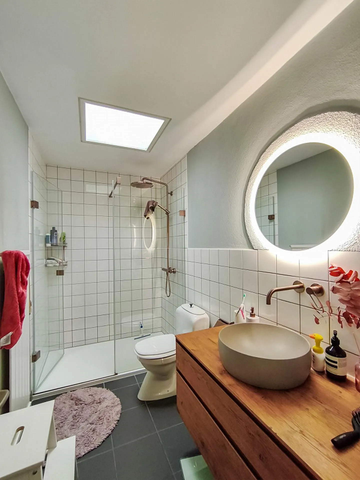 Maison individuelle rénovée avec vue dégagée sur le Rhin... - Photo 11 sur 13