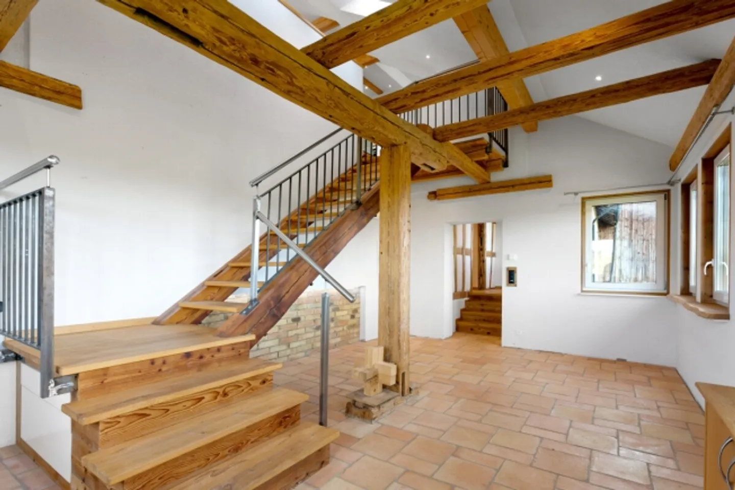 «Ländlicher Wohntraum mit viel Land, Werkstatt und liebevoll renovierter Wohnung» - Foto 4 von 10