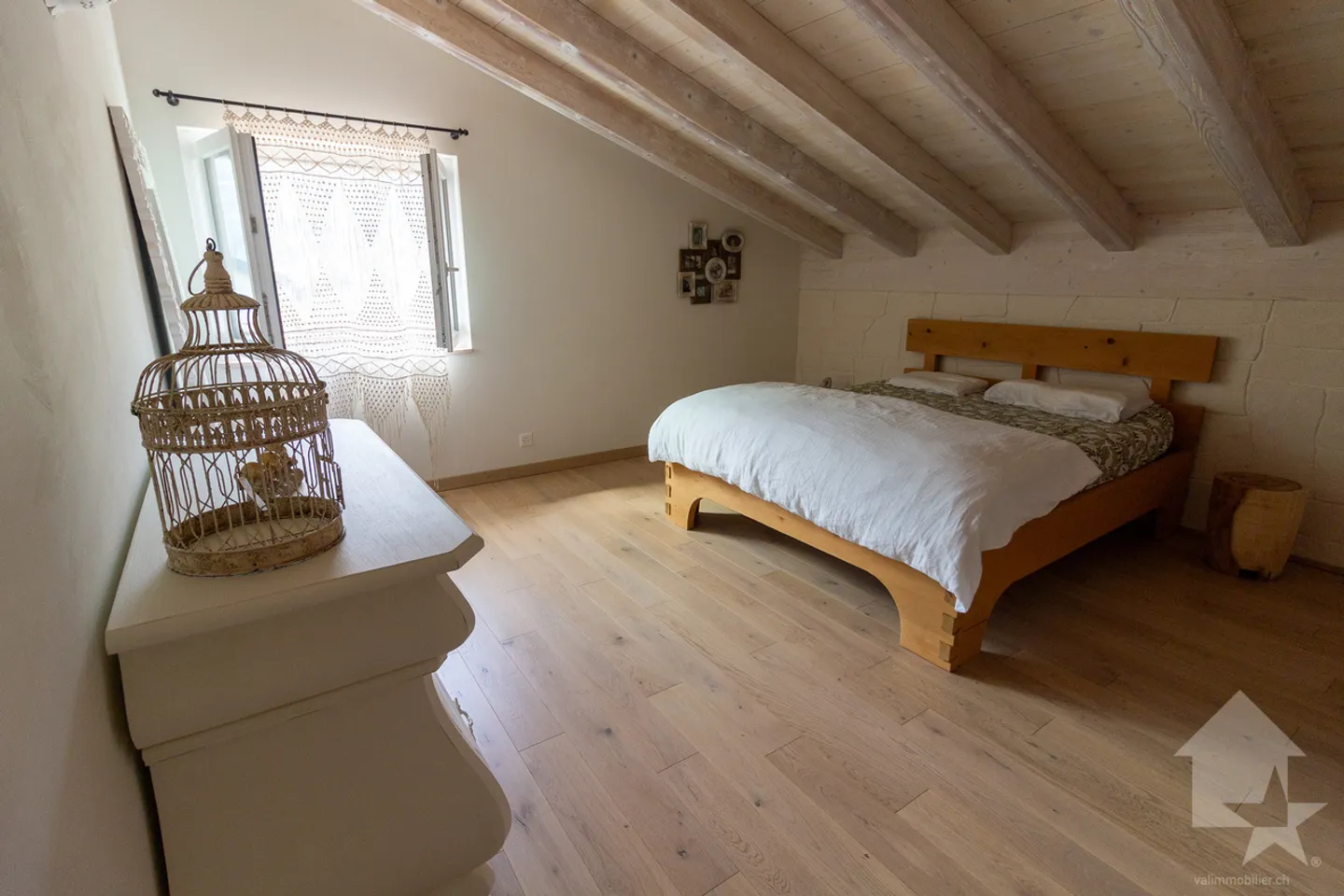 Bellissimo attico duplex con 4,5 stanze e una superficie di 118m2 - Foto 19 di 28