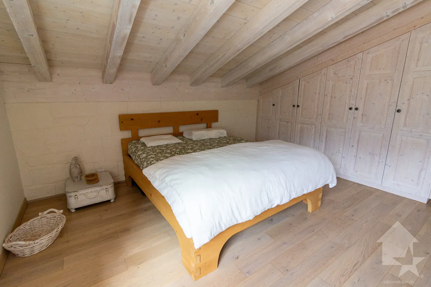 Bellissimo attico duplex con 4,5 stanze e una superficie di 118m2 - Foto 20 di 28