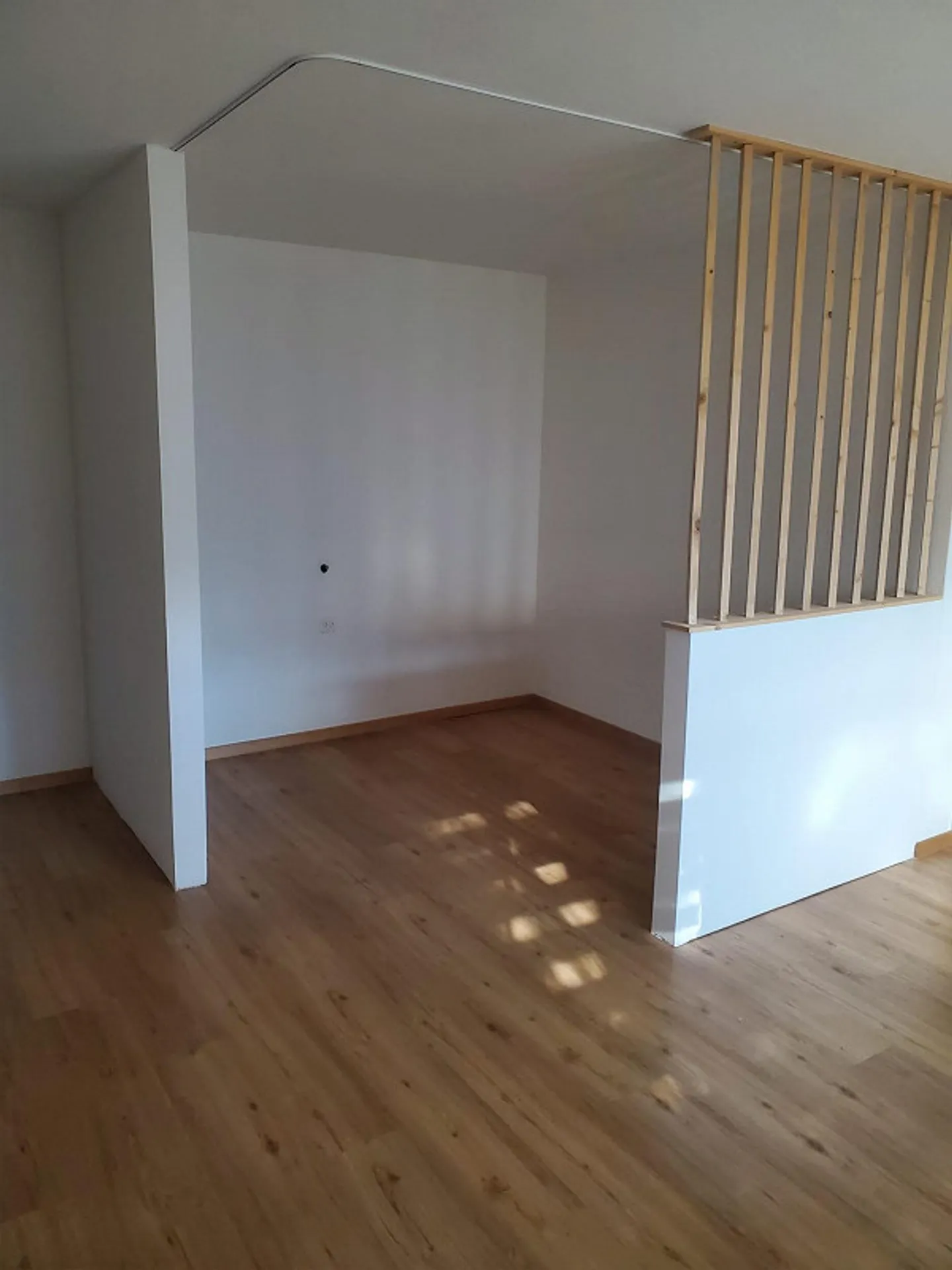 1.5-room apartment near hospitals - available immediately - Photo 2 of 3