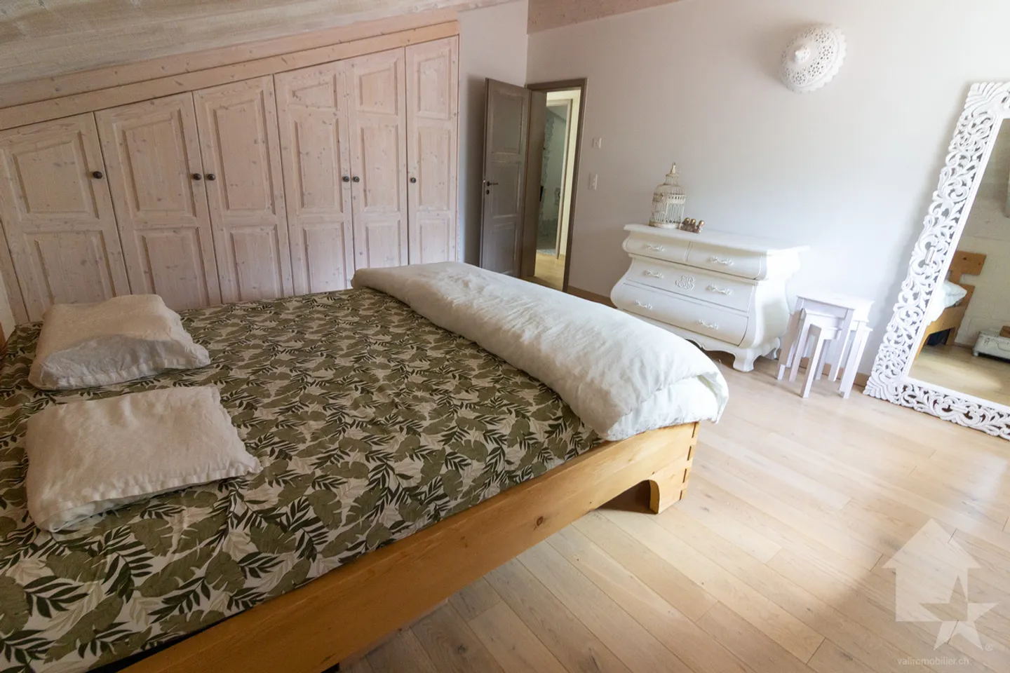 Bellissimo attico duplex con 4,5 stanze e una superficie di 118m2 - Foto 21 di 28