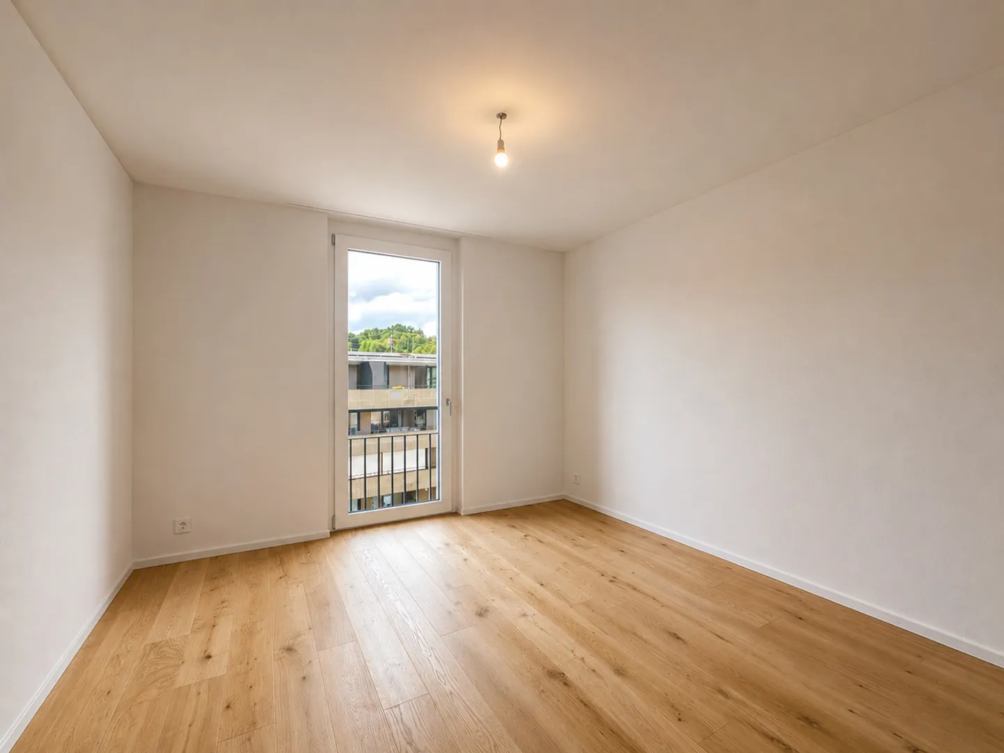 Luxury Apartment in Eco-District - Photo 5 of 11