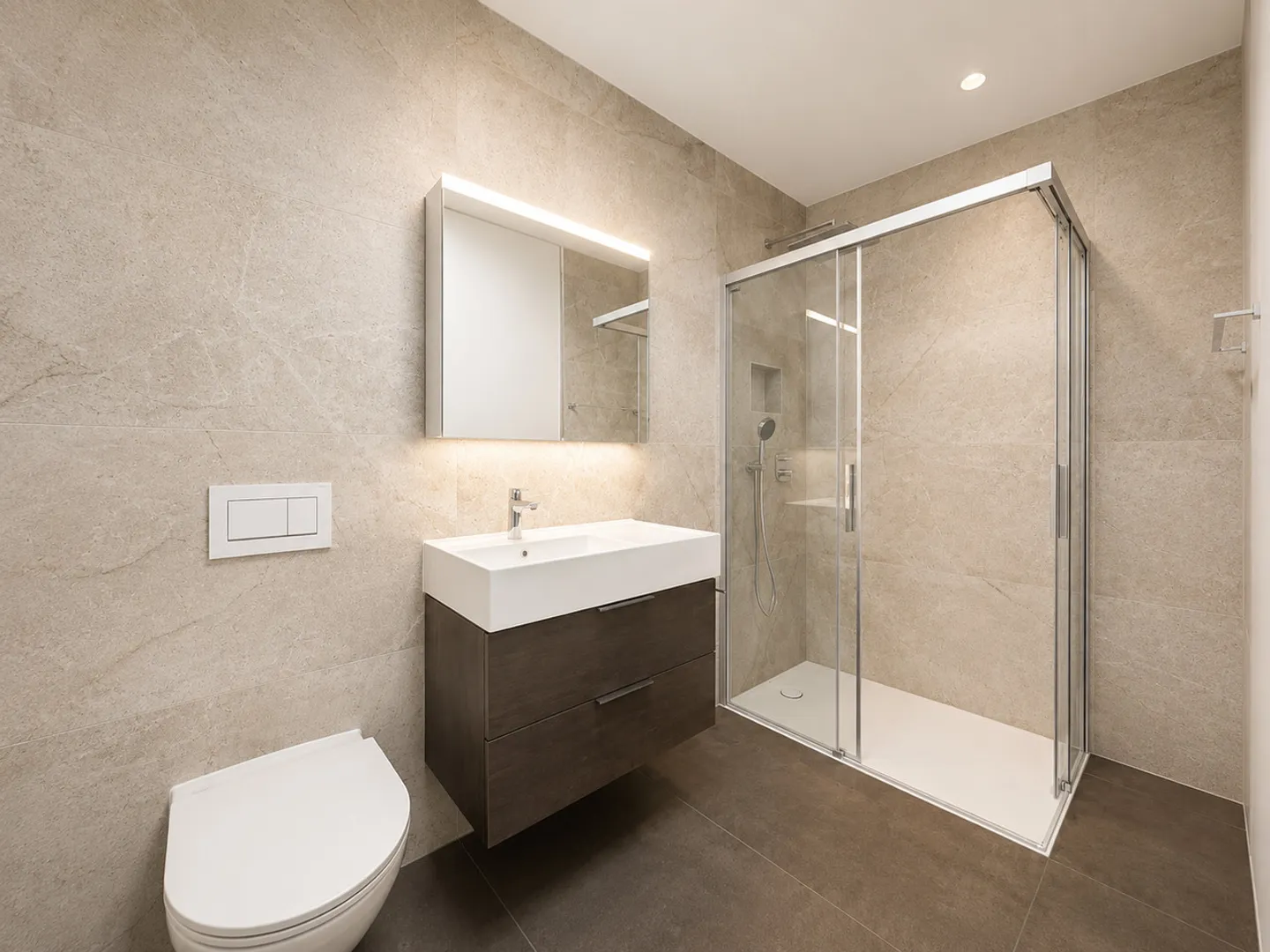 Luxury Apartment in Eco-District - Photo 7 of 11