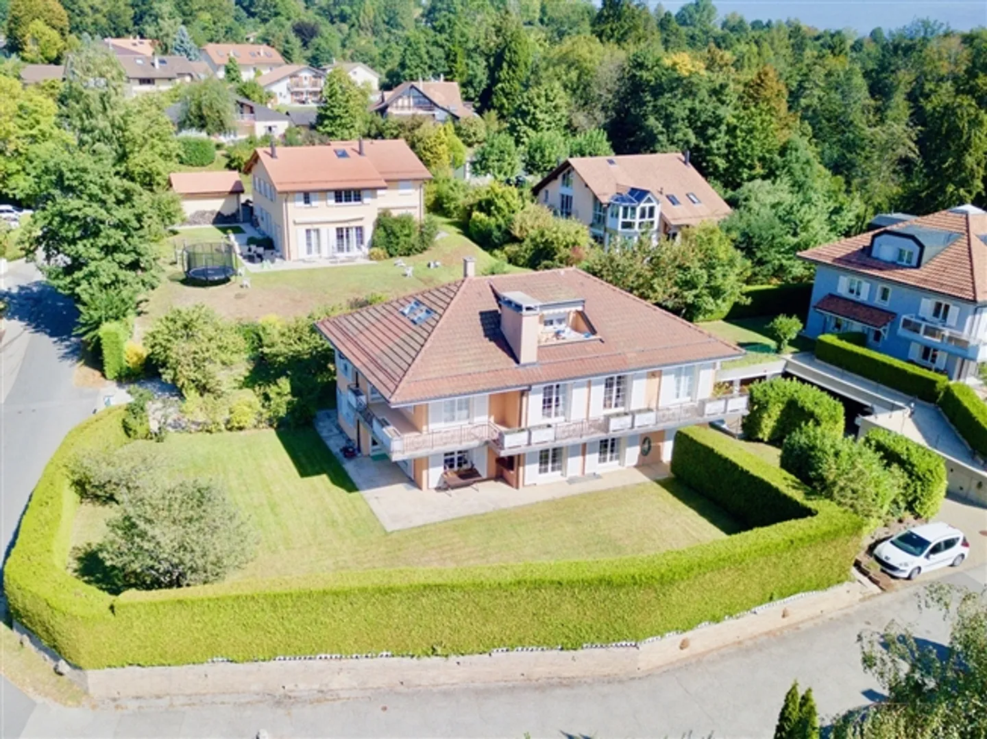 Magnifique appartement de 7 pièces avec jardin - Photo 8 sur 18