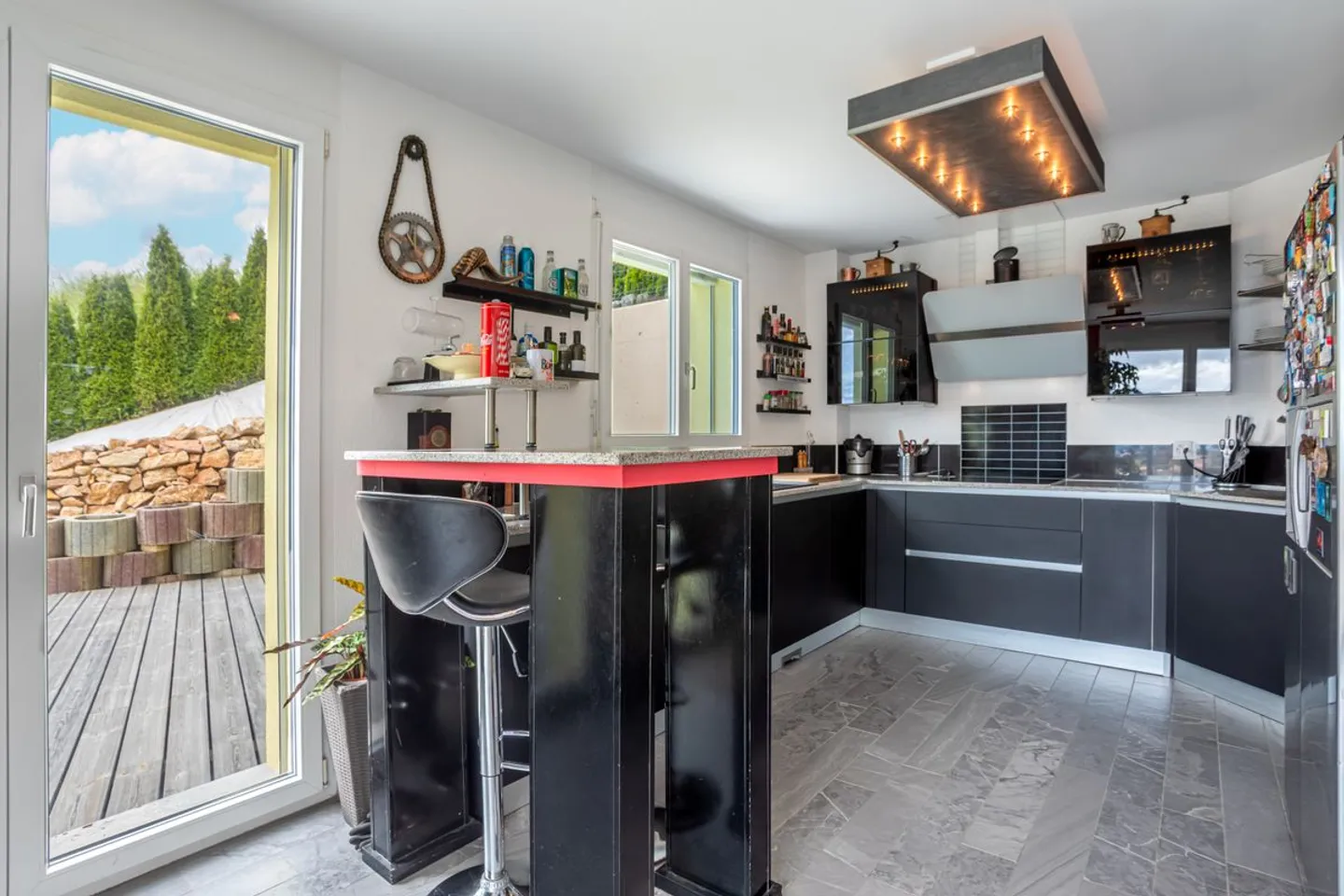 5,5-Zimmer-Villa: Zeitgenössische Eleganz und außergewöhnlicher Panorama! - Foto 4 von 10