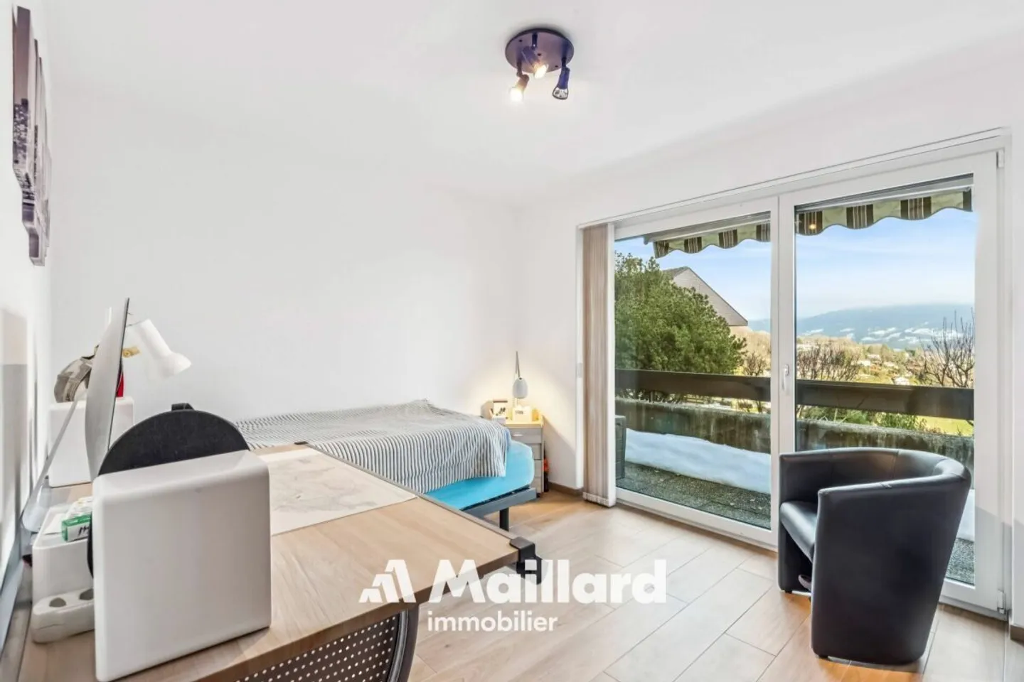 MAGNIFICENT 6.5-ROOM APARTMENT WITH TERRACE AND GARDEN - Photo 7 of 15