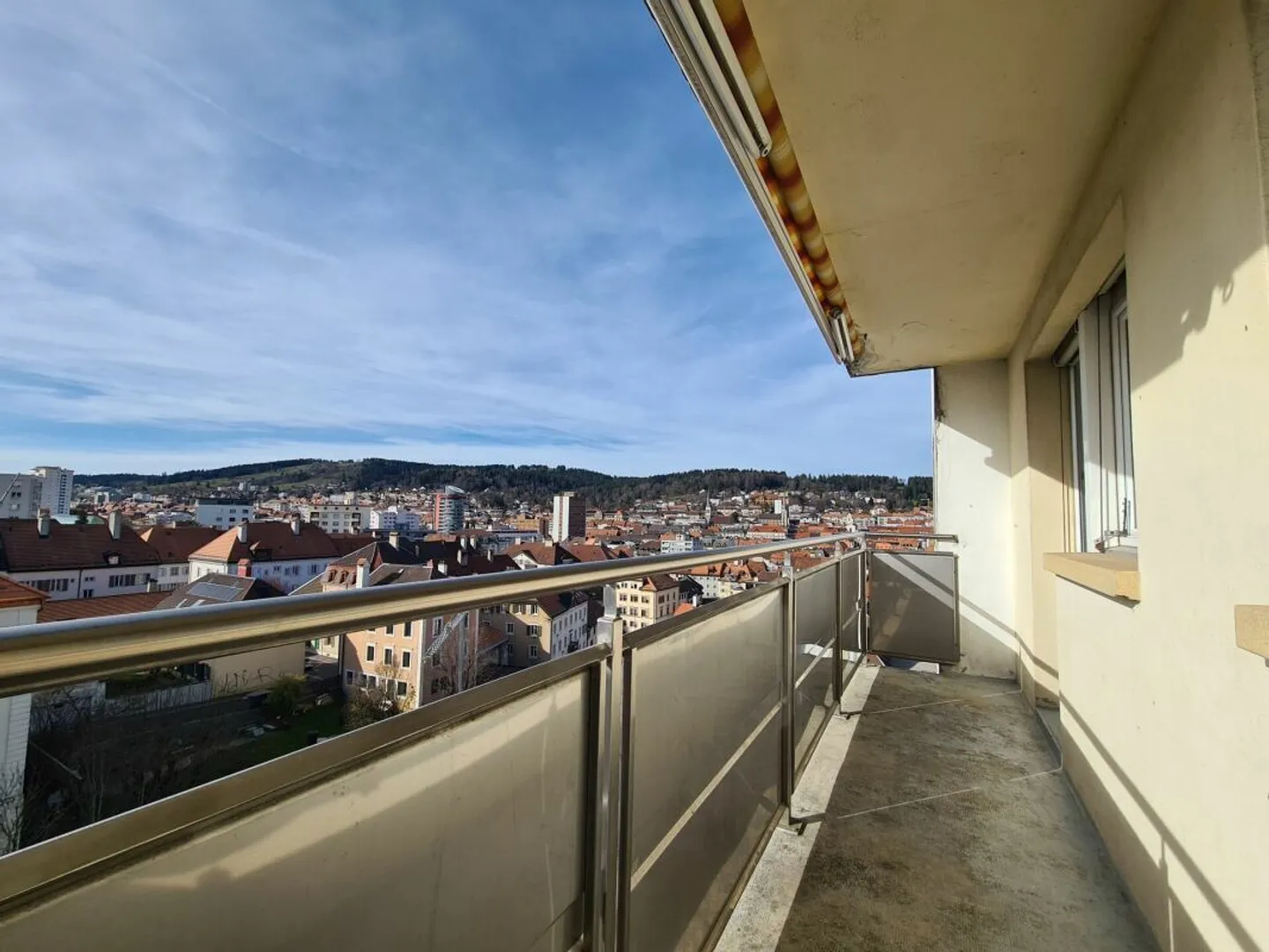 4-room apartment on the 9th floor - Photo 1 of 11