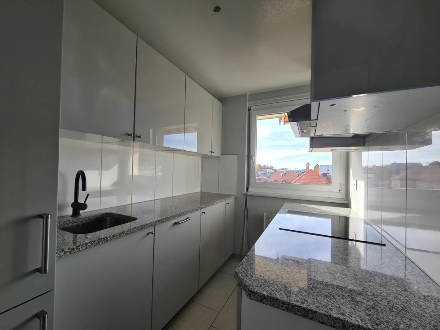 4-room apartment on the 9th floor - Photo 6 of 11