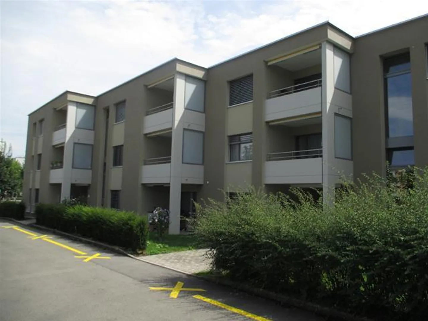Appartamento 4 1/2 locali al 1° piano con balcone - Foto 2 di 7