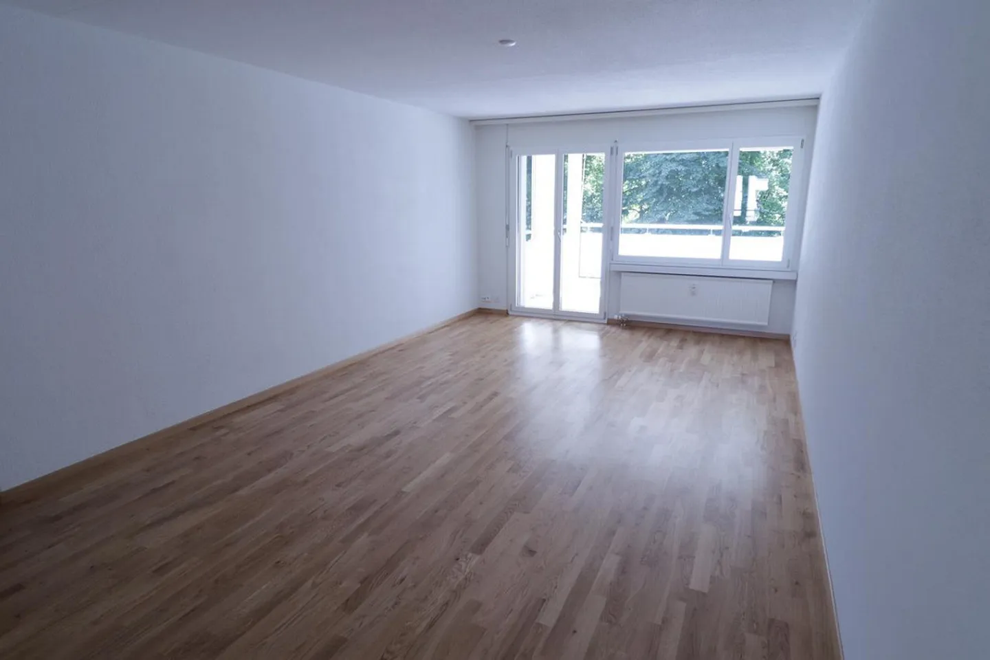 Appartamento 4 1/2 locali al 1° piano con balcone - Foto 4 di 7