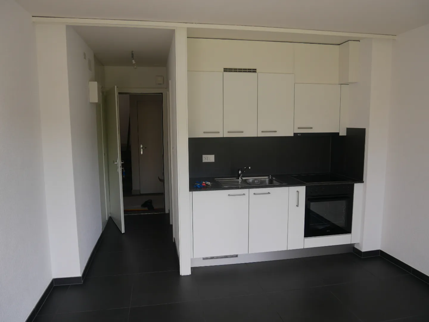 Studio on the 1st floor in Villars-sur-Glâne - Photo 1 of 5