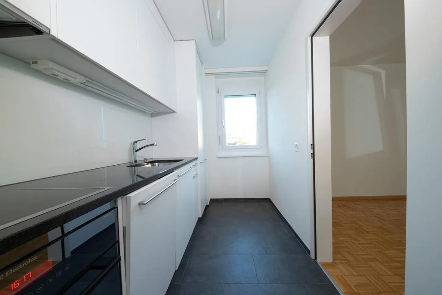 Appartamento 4.5 stanze in un quartiere adatto alle famiglie - Foto 2 di 8