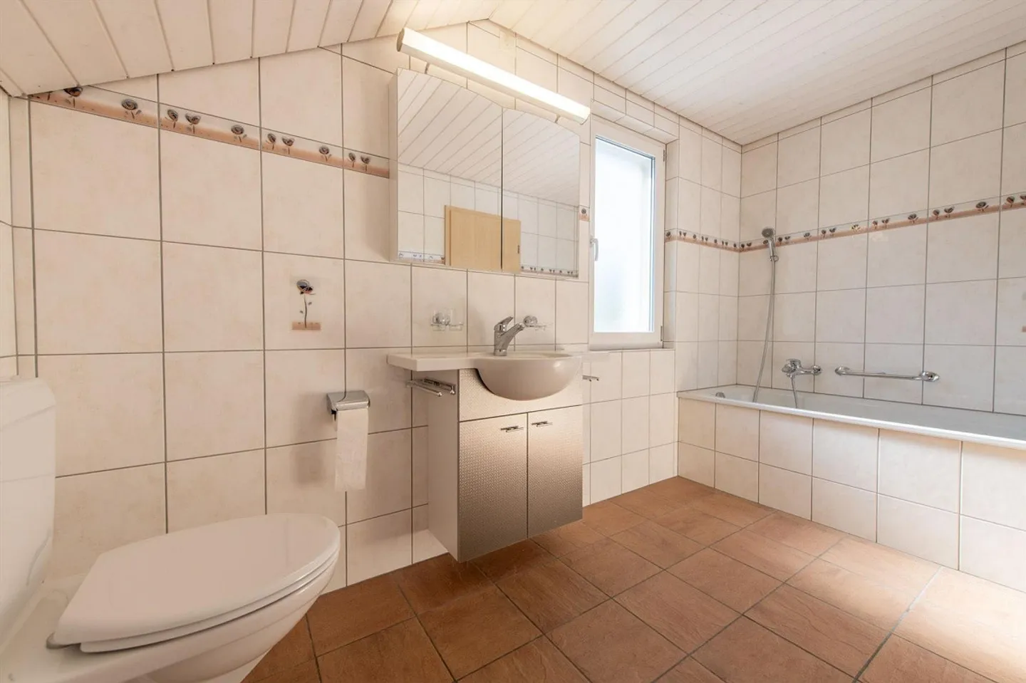 A Home to Feel Good - Bright Living Environment, Fireplace and Sunny Terrace - Photo 11 of 13