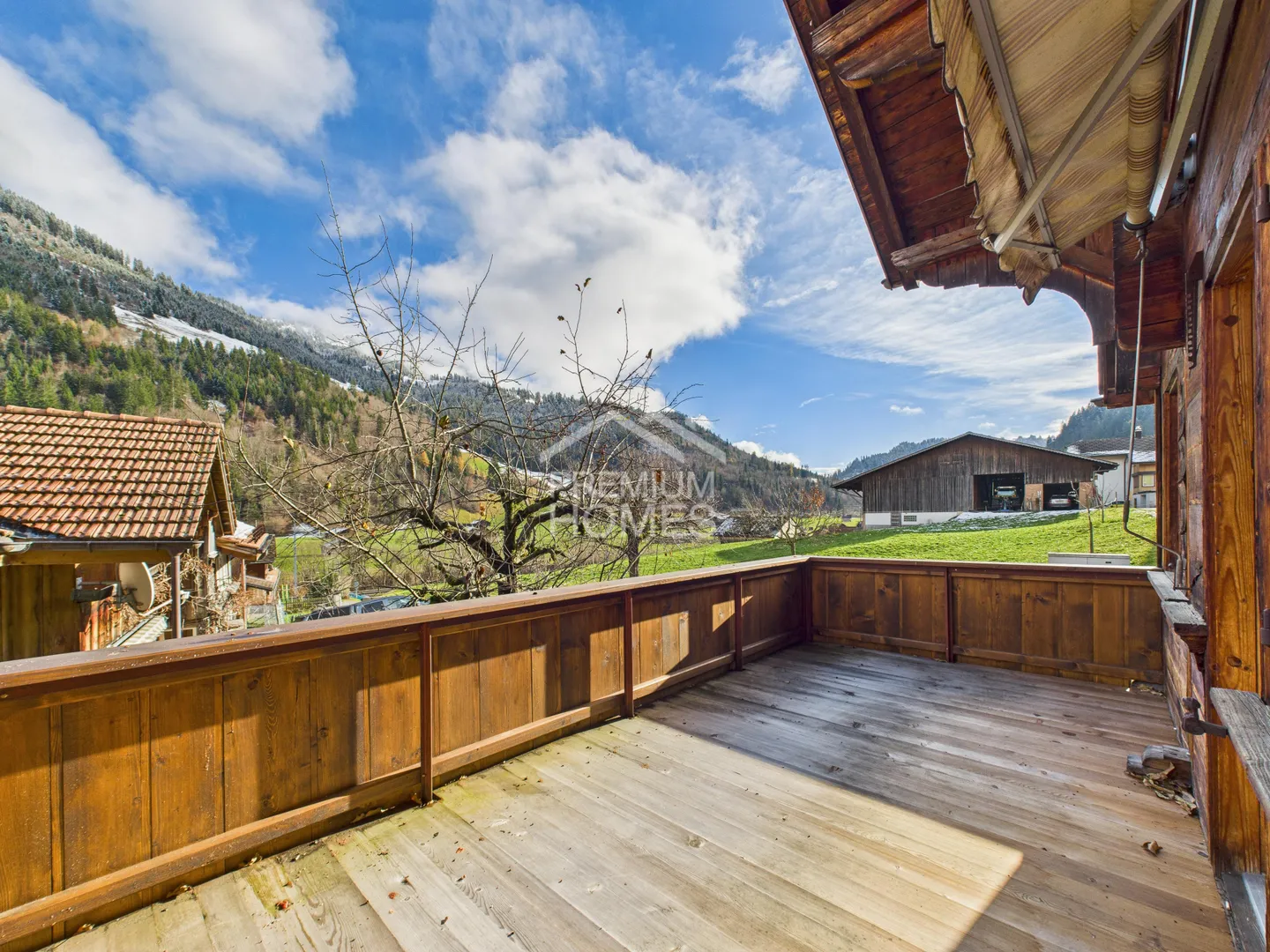 Invest and Profit - A Simmental Dream House! - Photo 4 of 11