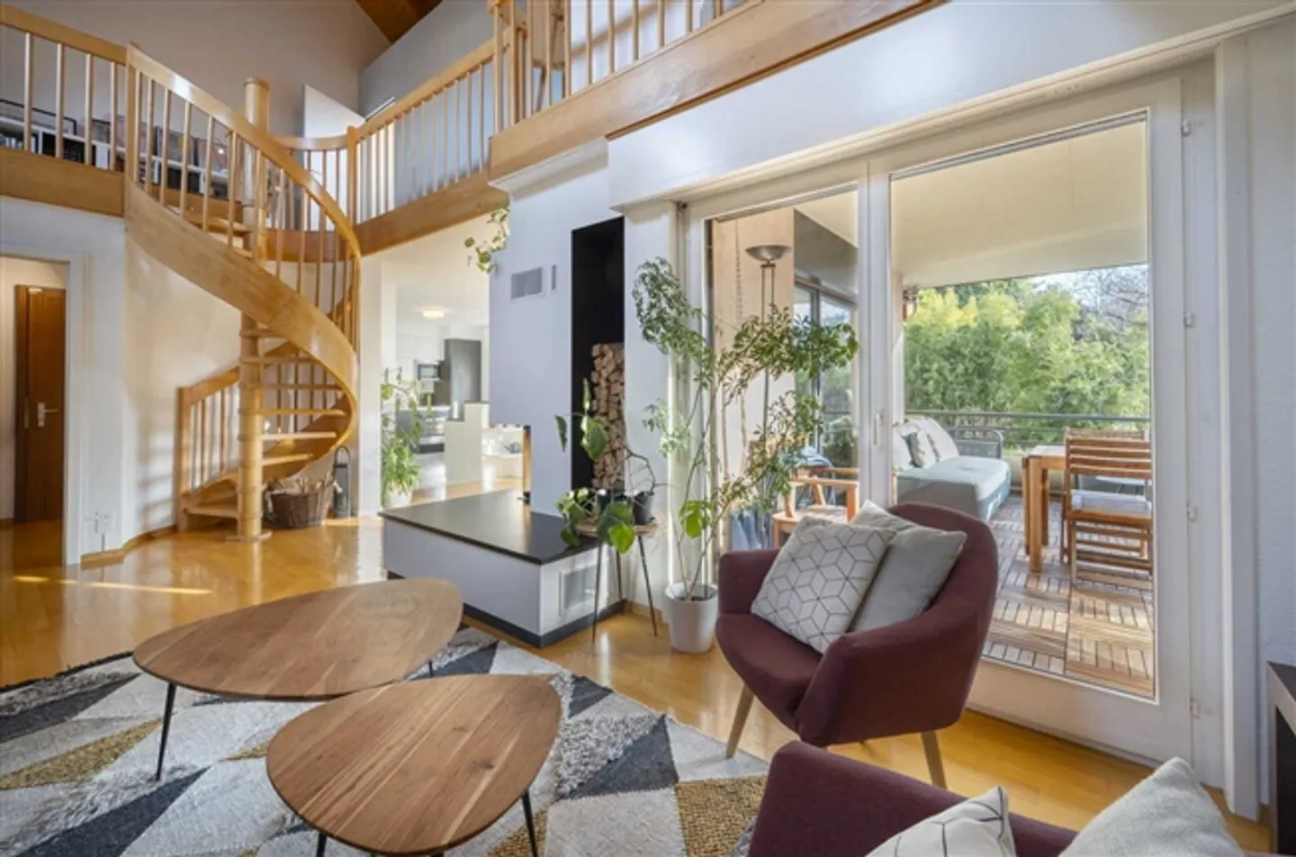 Renoviertes Penthouse-Duplex mit Balkon - Foto 6 von 17