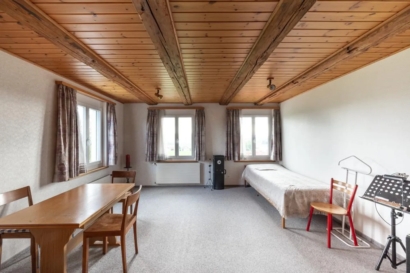 Idylle résidentielle avec grange et vue sur la verdure - Photo 15 sur 20