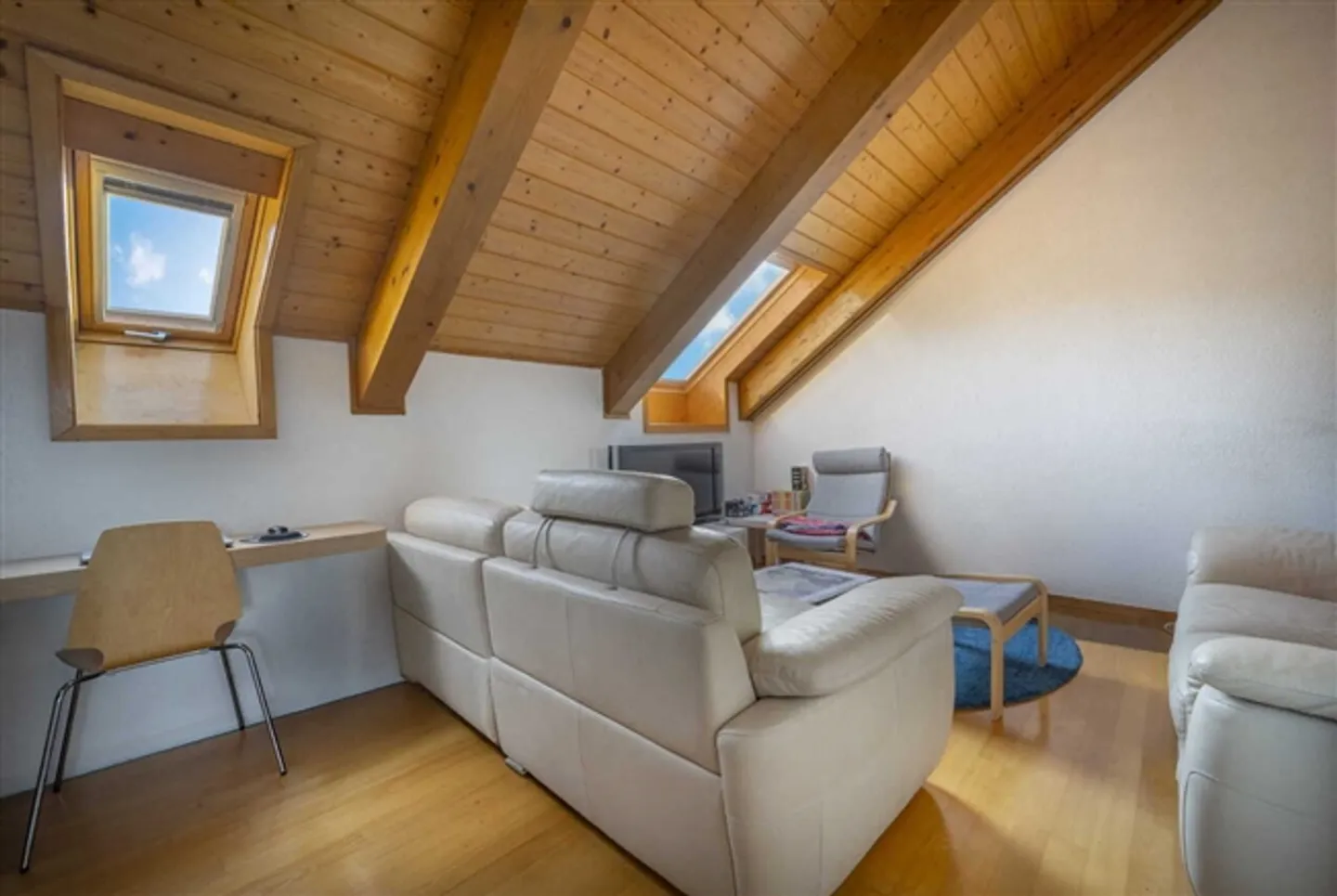 Renoviertes Penthouse-Duplex mit Balkon - Foto 16 von 17