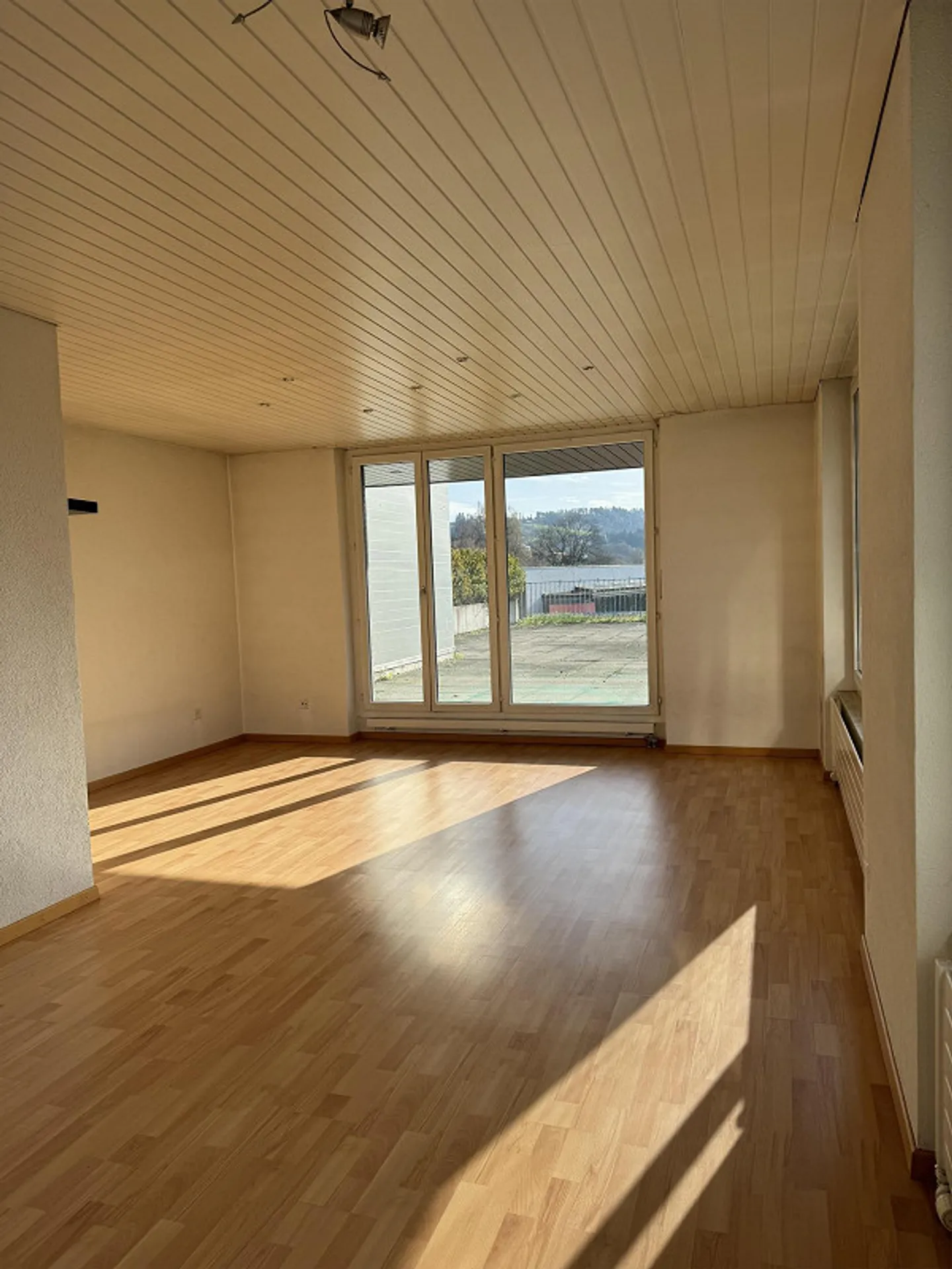 Büro mit Terrasse - Foto 1 von 10
